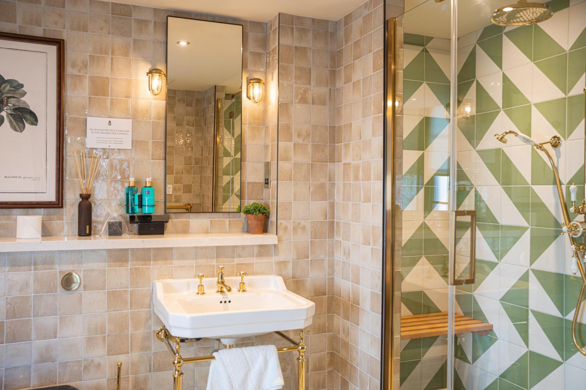 הרטפורד Salisbury Arms Hotel מראה חיצוני תמונה